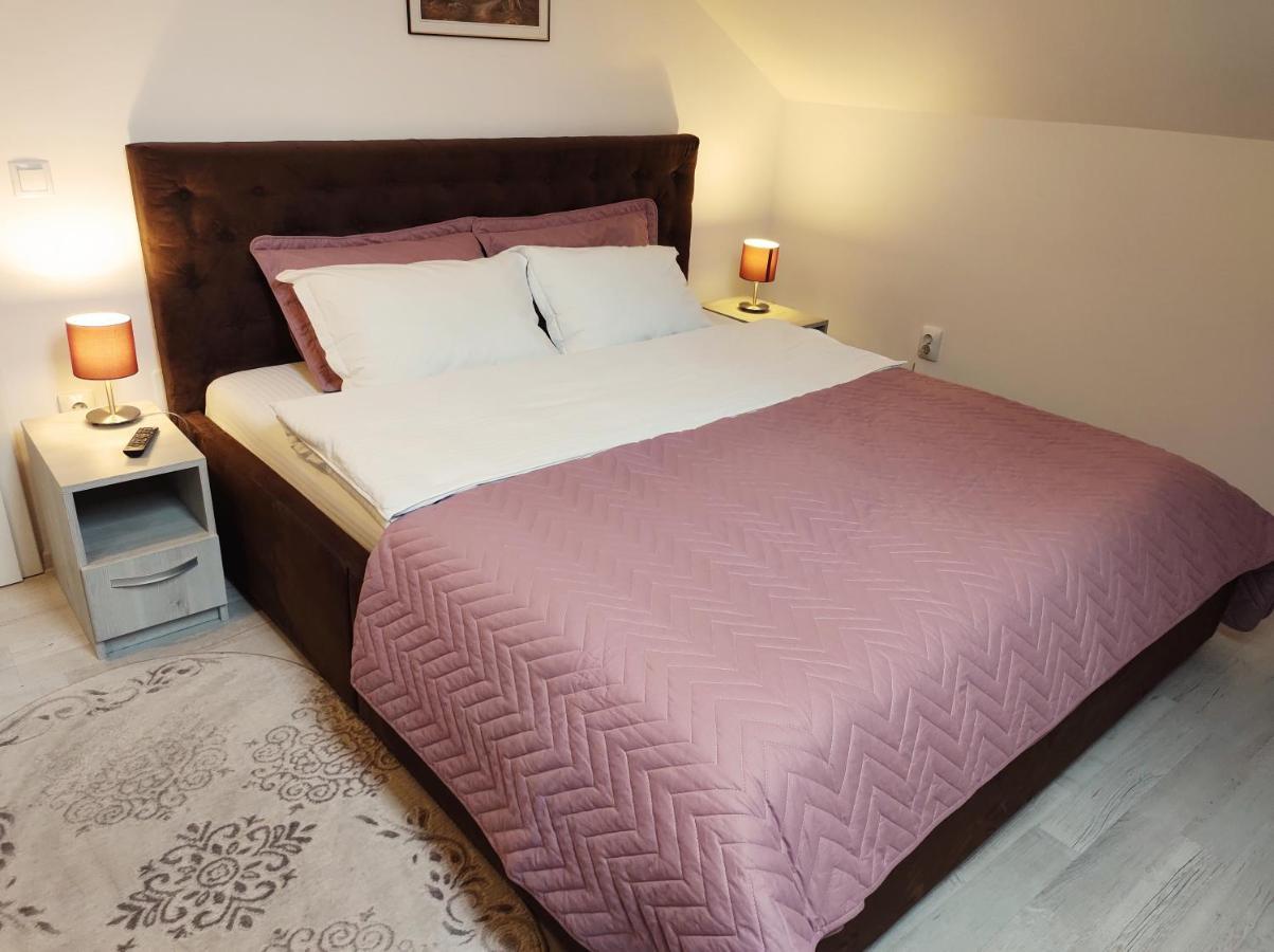 Simona Apartament Palas Mall ยาช ภายนอก รูปภาพ